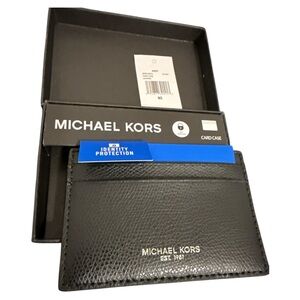 Michael Kors NWT RFID Black Leather Card Case